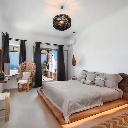 Ayama Hideaway By Calm Collection